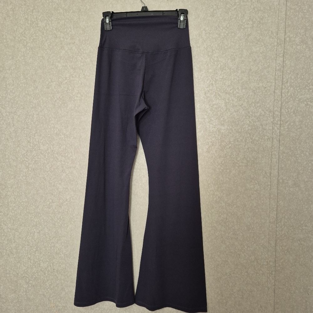 Sunzel High-Waisted Flare Pants in Charcoal..SIZE:M - Picture 11 of 12